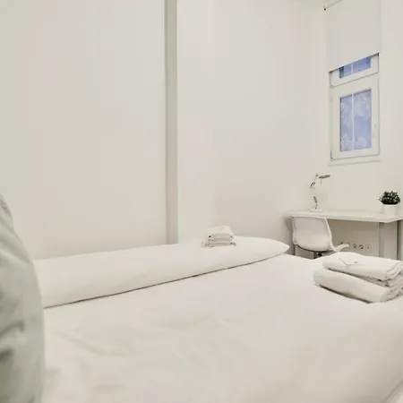 Standard Apartment By Hi5- Csengery Street Budapest Kültér fotó